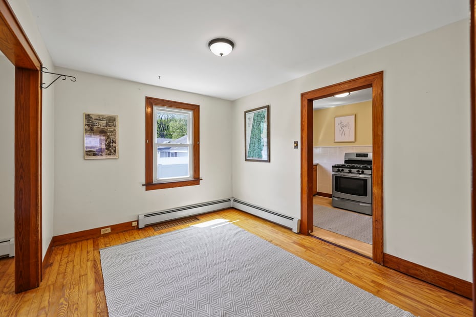 41 Pine St Photo 12