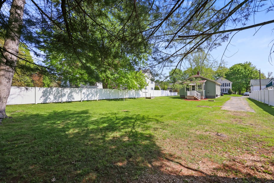 41 Pine St Photo 31
