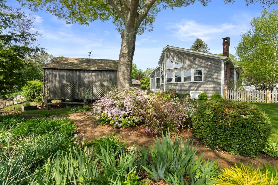 410 Noank Road Photo 5