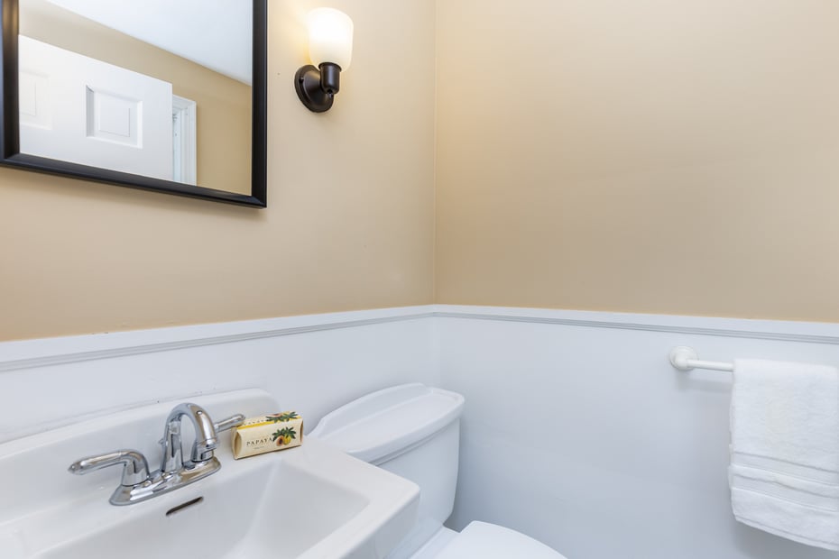 57 Saint James Street Photo 14