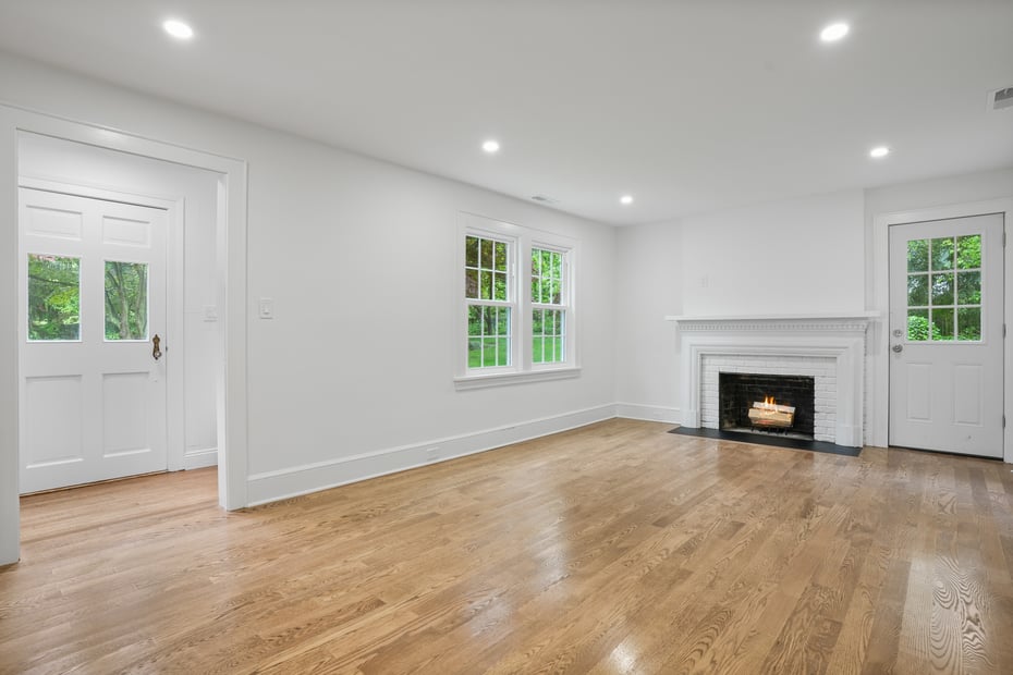 259 White Plains Road Photo 7