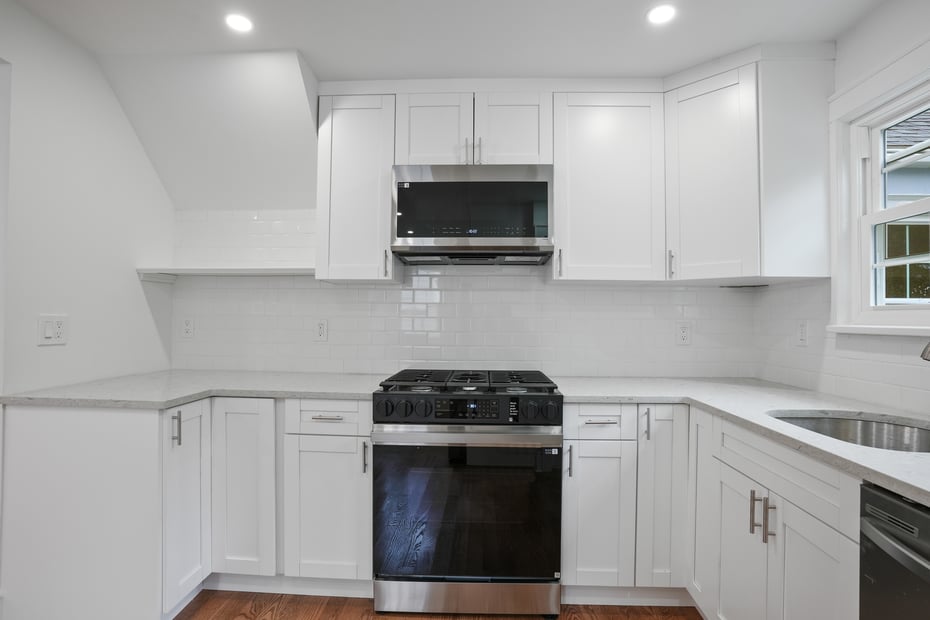 259 White Plains Road Photo 11