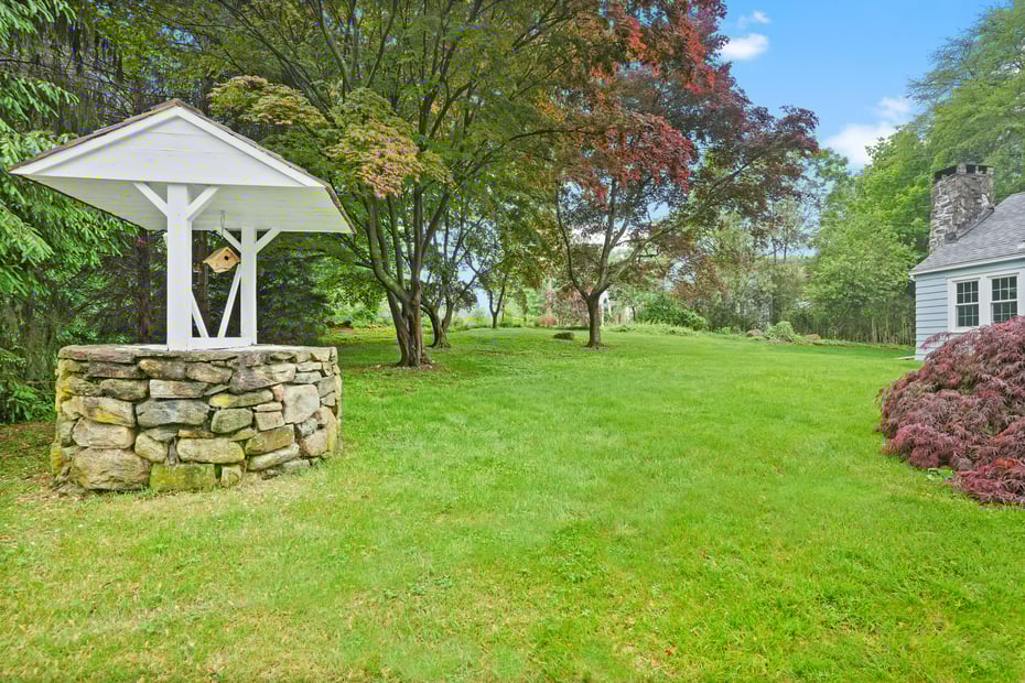 259 White Plains Road Photo 24