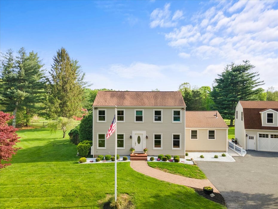 299 West Flat Hill Road Photo 2