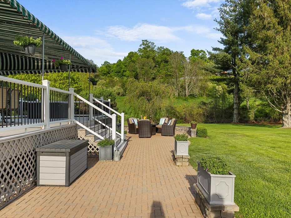 299 West Flat Hill Road Photo 30