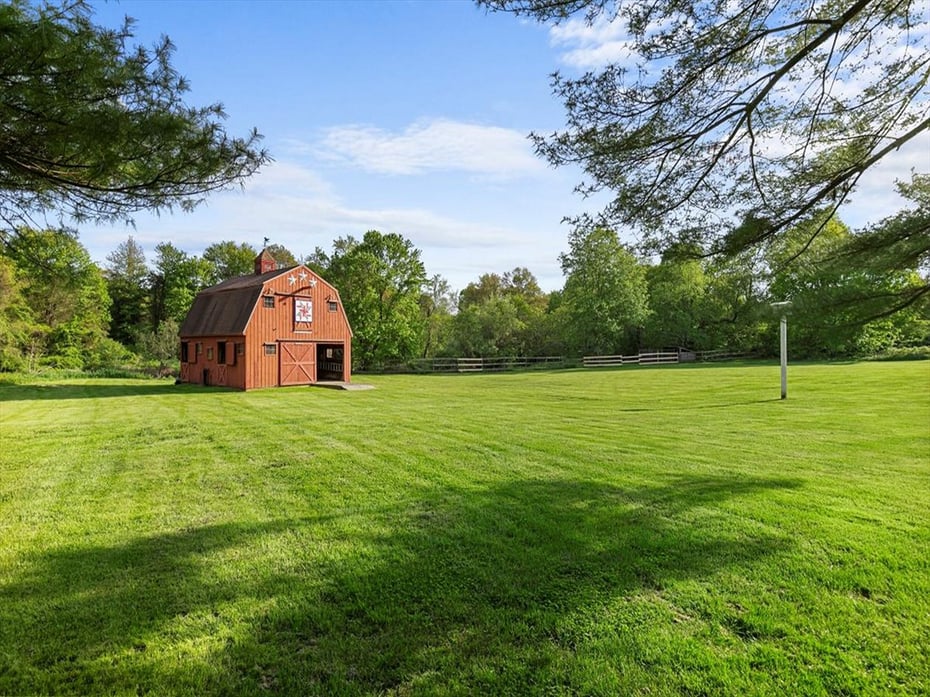 299 West Flat Hill Road Photo 35