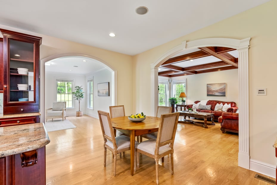 64 Warren Glen Photo 16