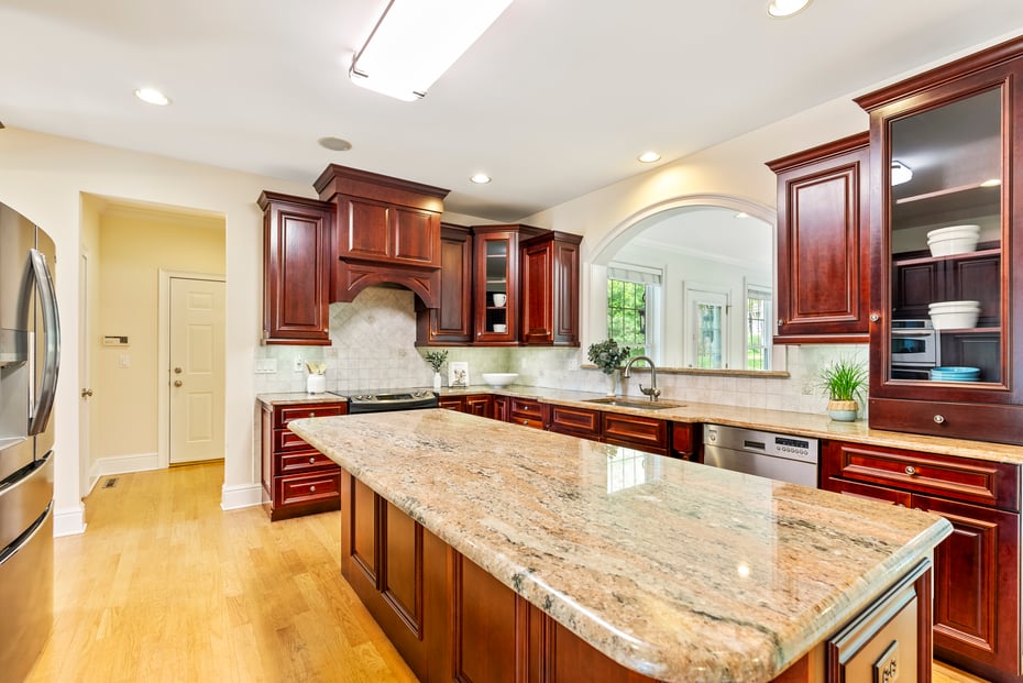 64 Warren Glen Photo 17