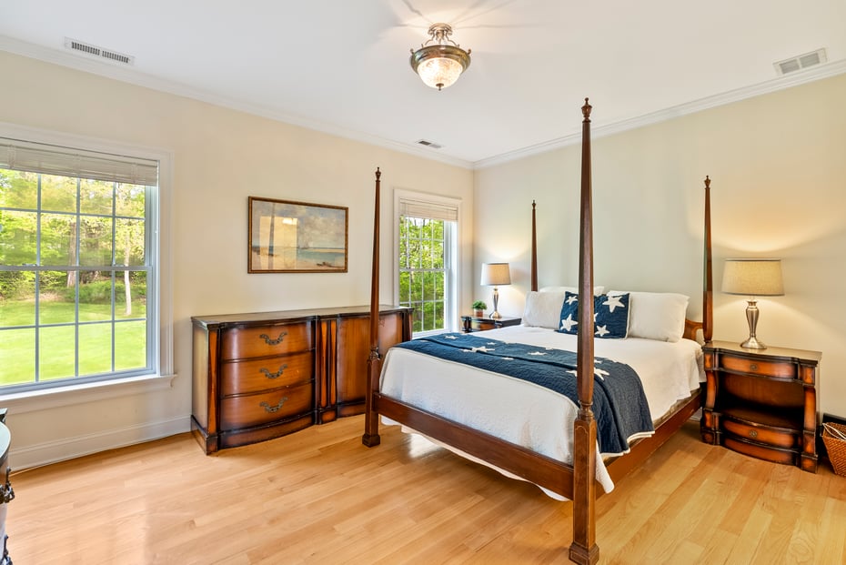 64 Warren Glen Photo 33