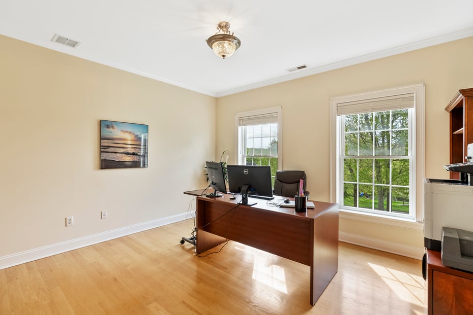 64 Warren Glen Photo 35