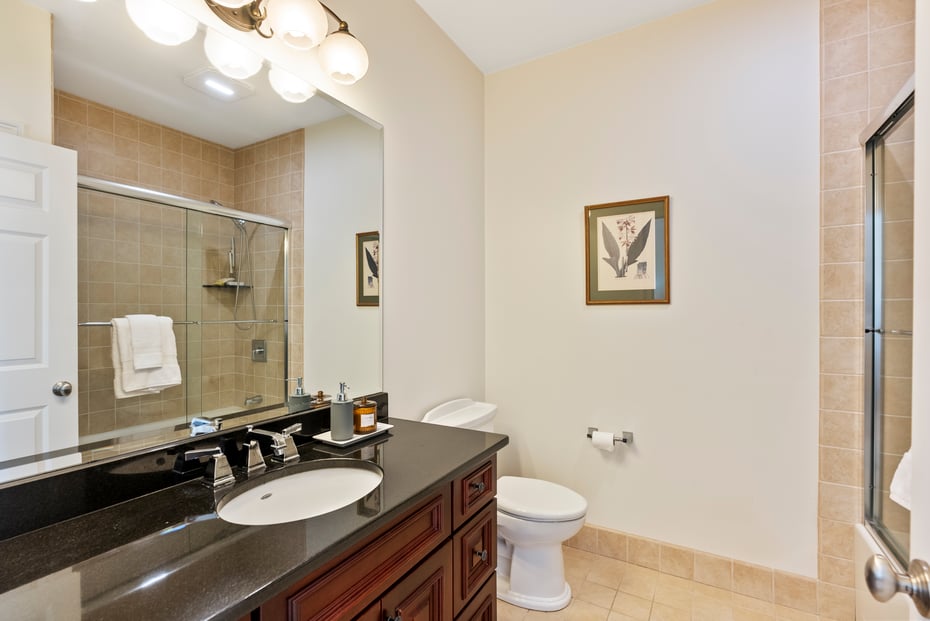 64 Warren Glen Photo 37
