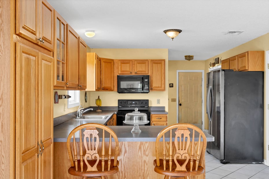 686 West Road Photo 11