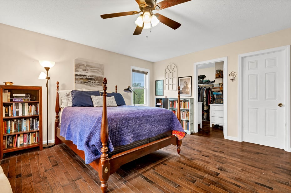 686 West Road Photo 17