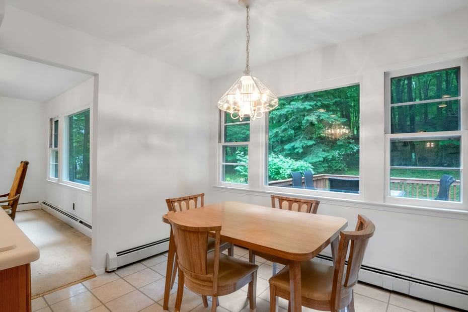 341 Millwood Road Photo 5