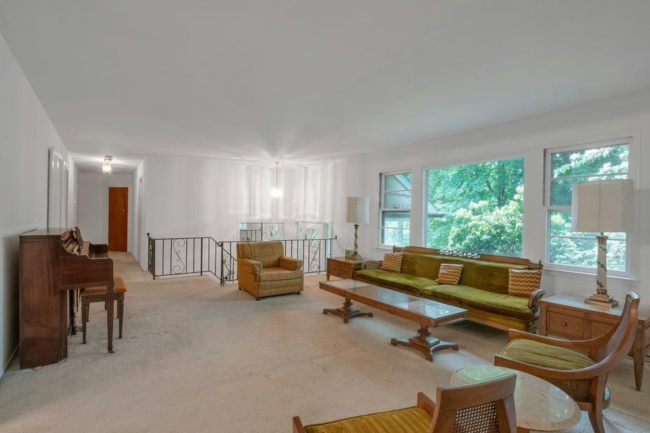 341 Millwood Road Photo 12