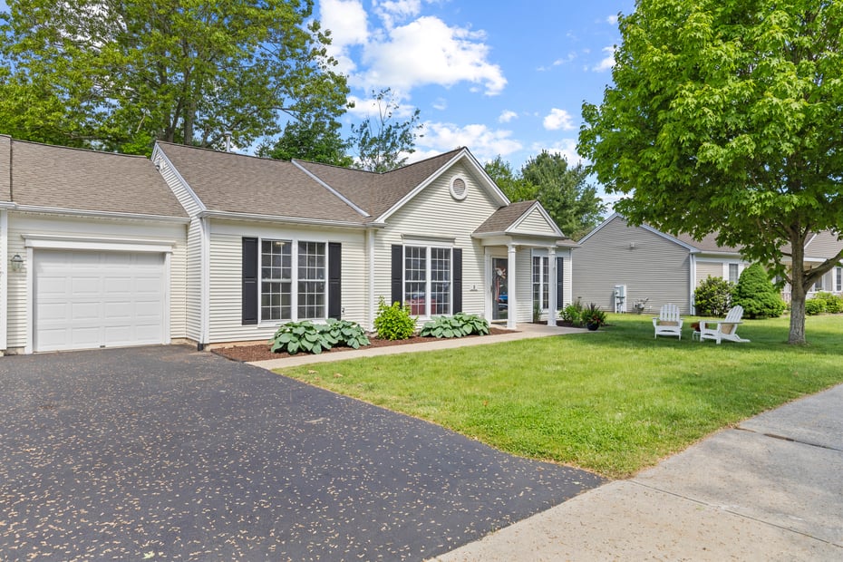 8 Cypress Way Photo 2