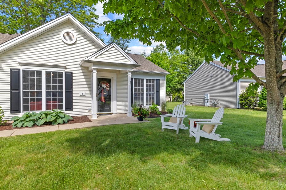 8 Cypress Way Photo 3