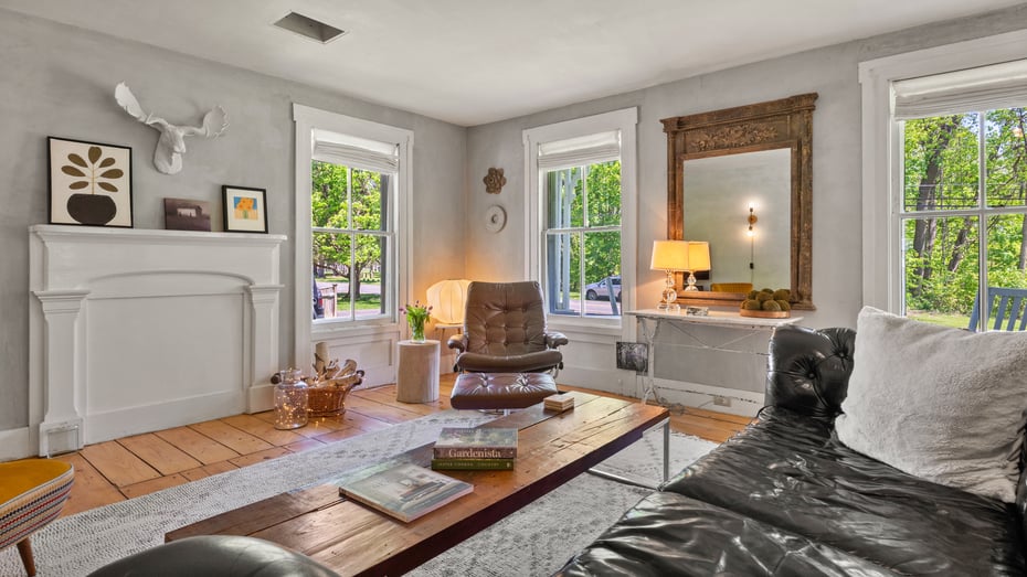 63 Albany Avenue Photo 4