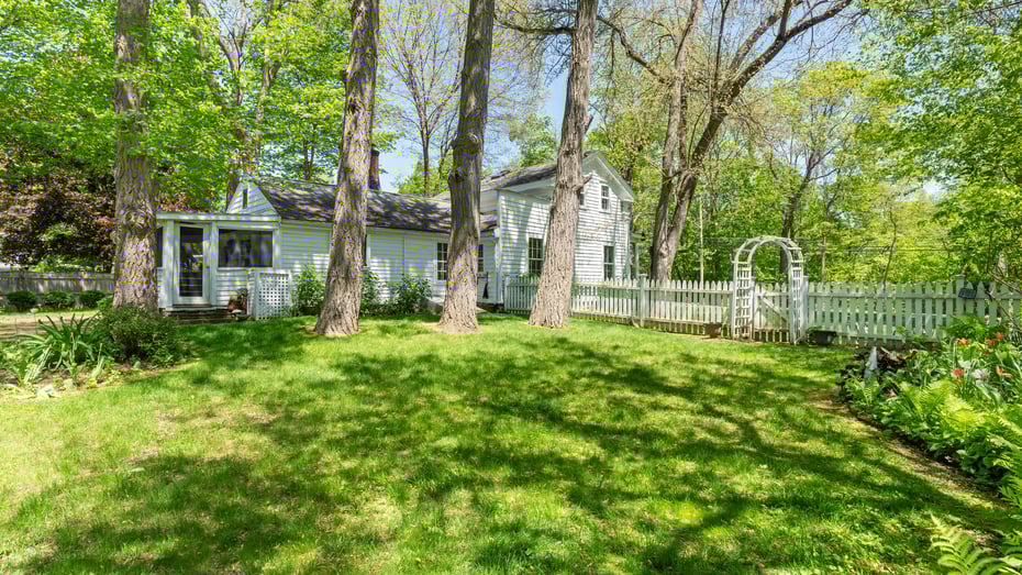 63 Albany Avenue Photo 27