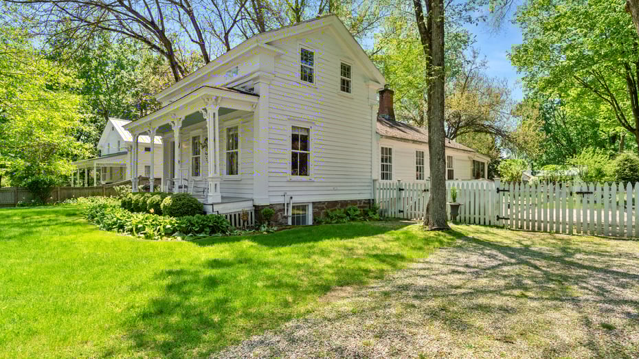 63 Albany Avenue Photo 29
