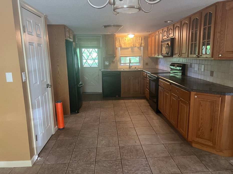 126 Branford Road Photo 3