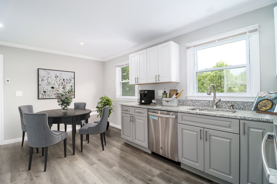17 Alan Avenue Photo 6