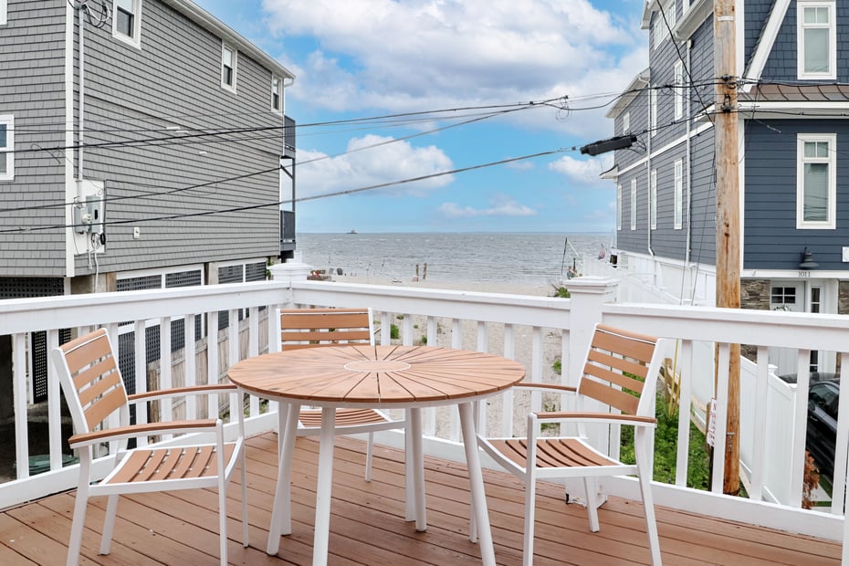 1007 Fairfield Beach Road Photo 4