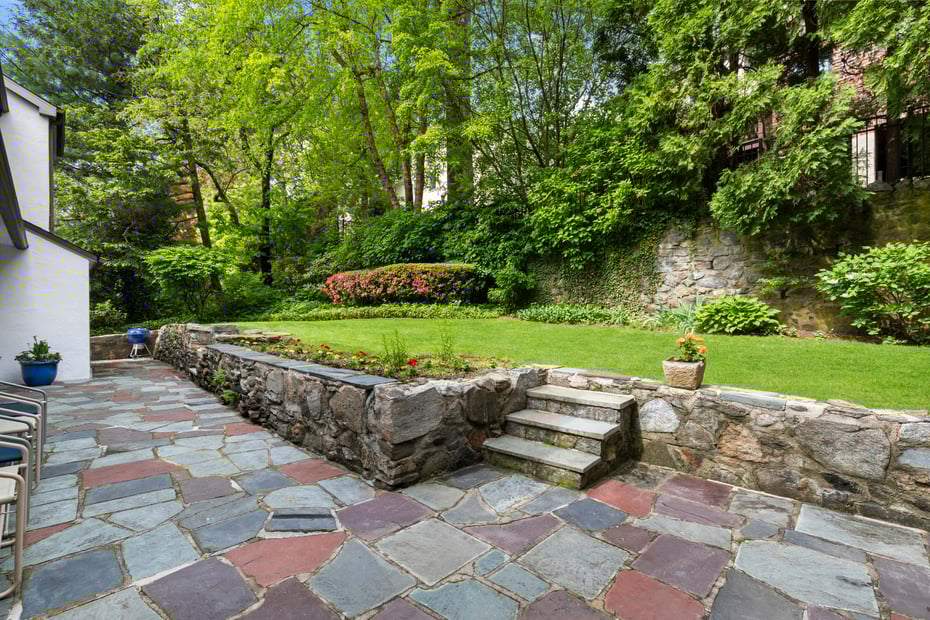 67 Walbrooke Road Photo 26
