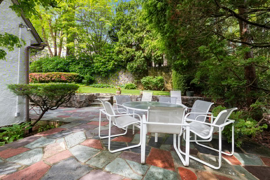 67 Walbrooke Road Photo 28