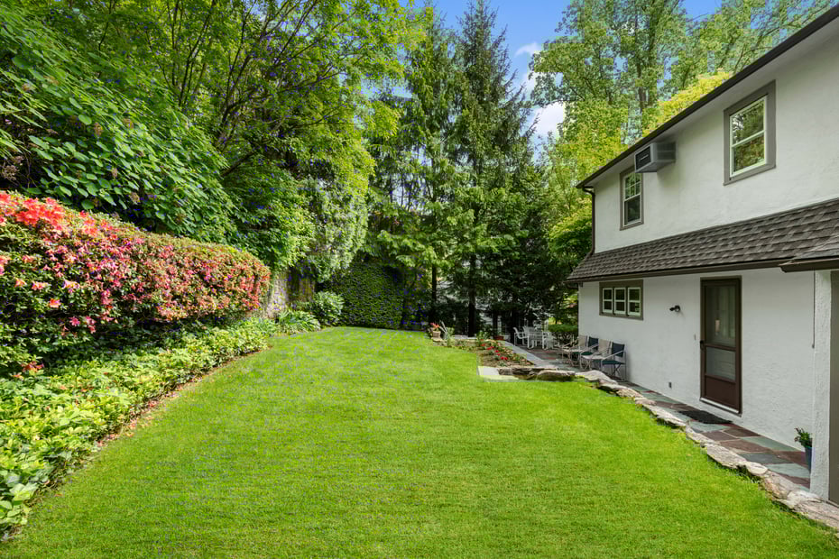 67 Walbrooke Road Photo 29