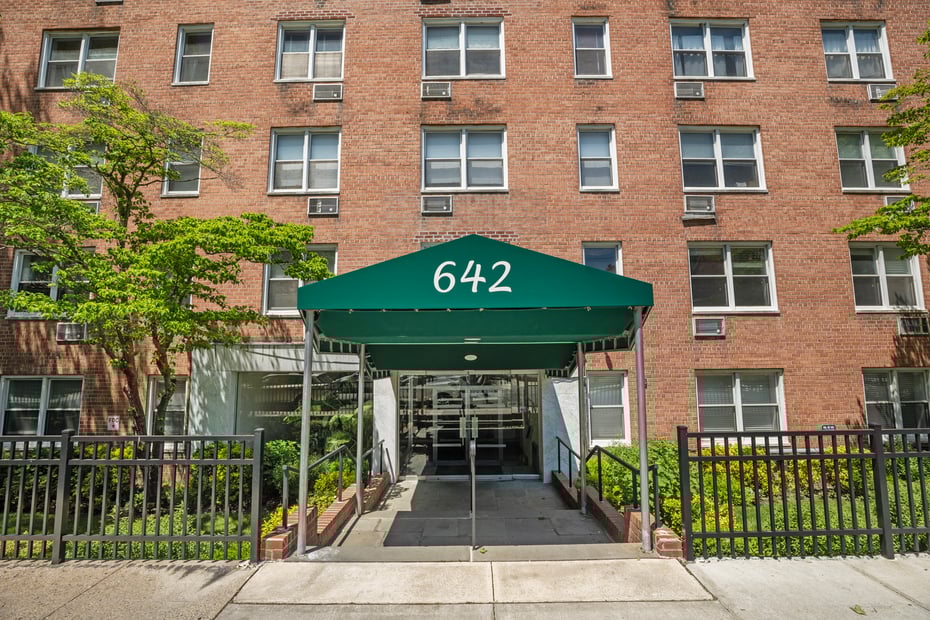 642 Locust Street  #3K Photo 14