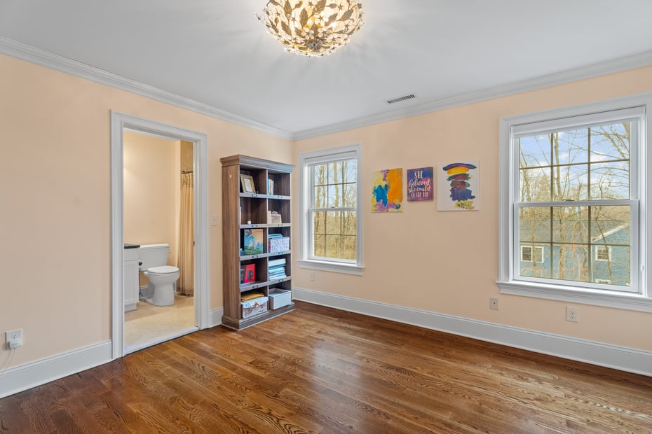 24 North Racebrook Road Photo 32