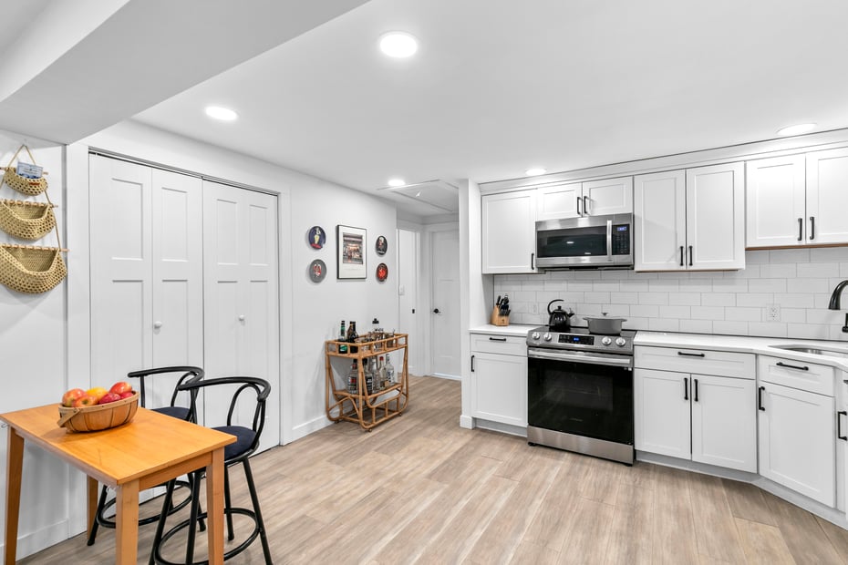 73 North Road Photo 16