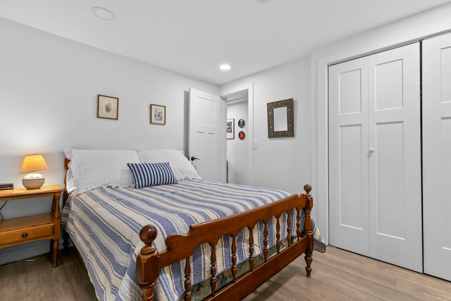 73 North Road Photo 21