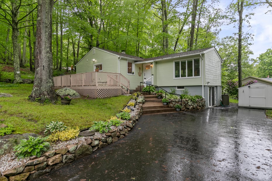73 North Road Photo 34