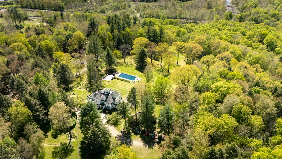 390 Erpf Road Photo 20