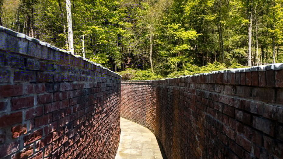 390 Erpf Road Photo 12