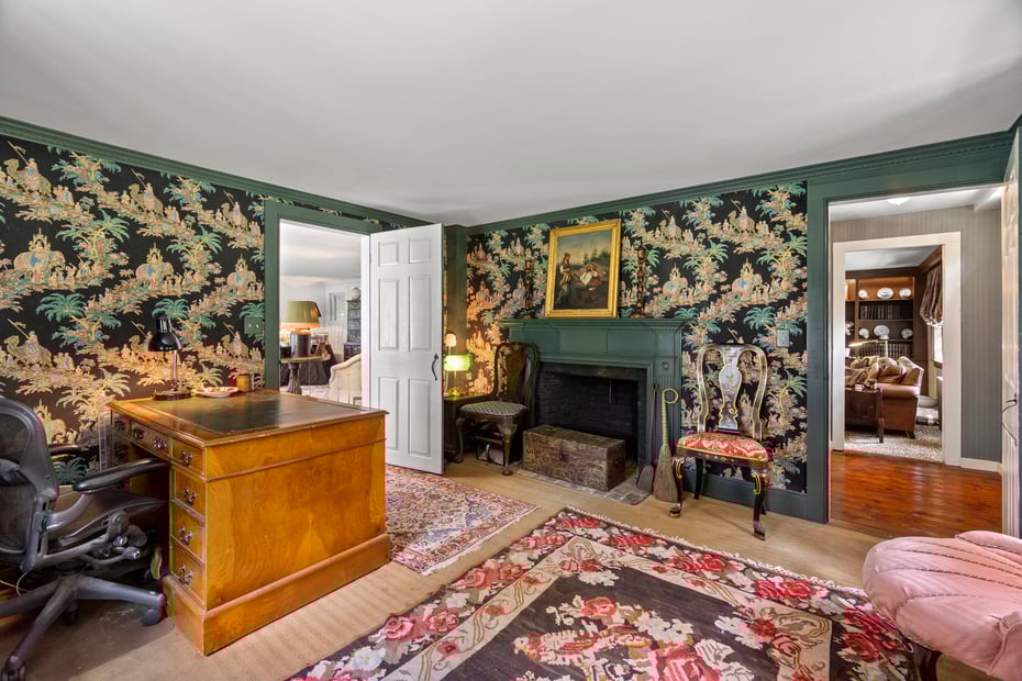 25 Johnny Cake Hill Road Photo 7