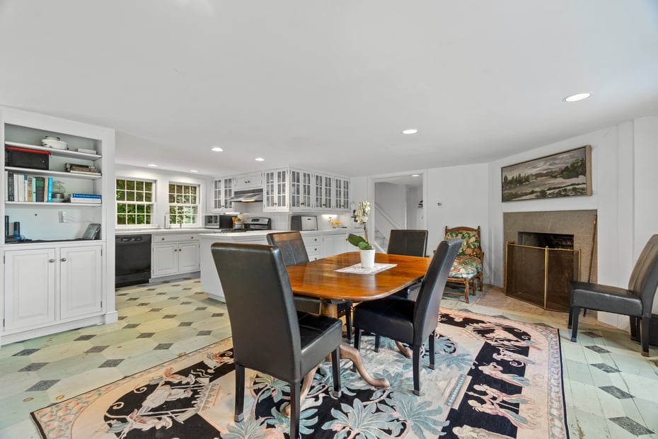 25 Johnny Cake Hill Road Photo 13