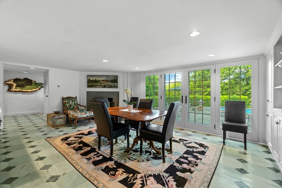 25 Johnny Cake Hill Road Photo 15