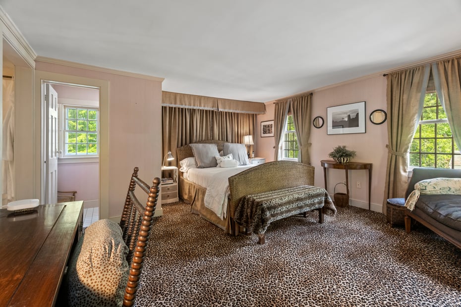 25 Johnny Cake Hill Road Photo 32