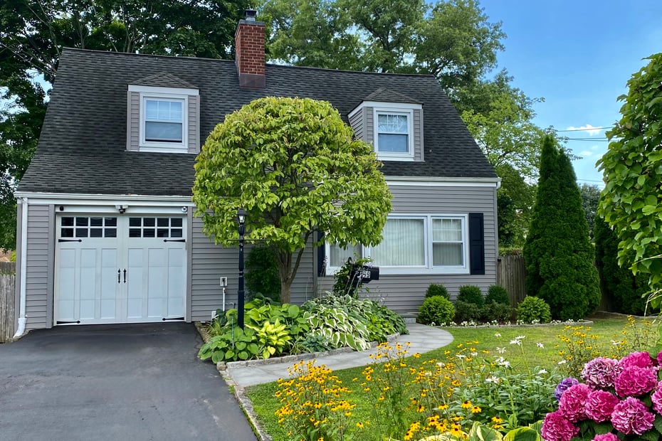 69 Howard Avenue Photo 1