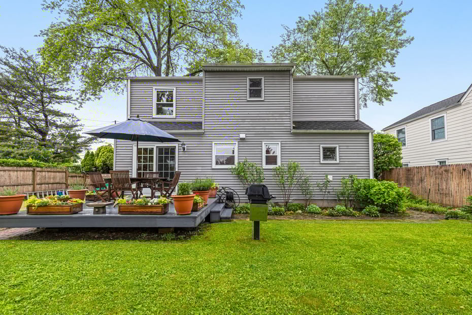 69 Howard Avenue Photo 21
