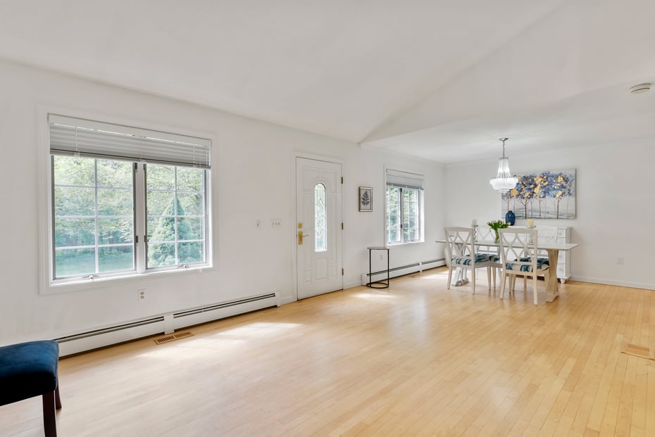 55 Lyon Road Photo 10
