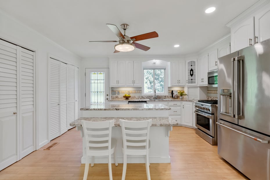 55 Lyon Road Photo 15
