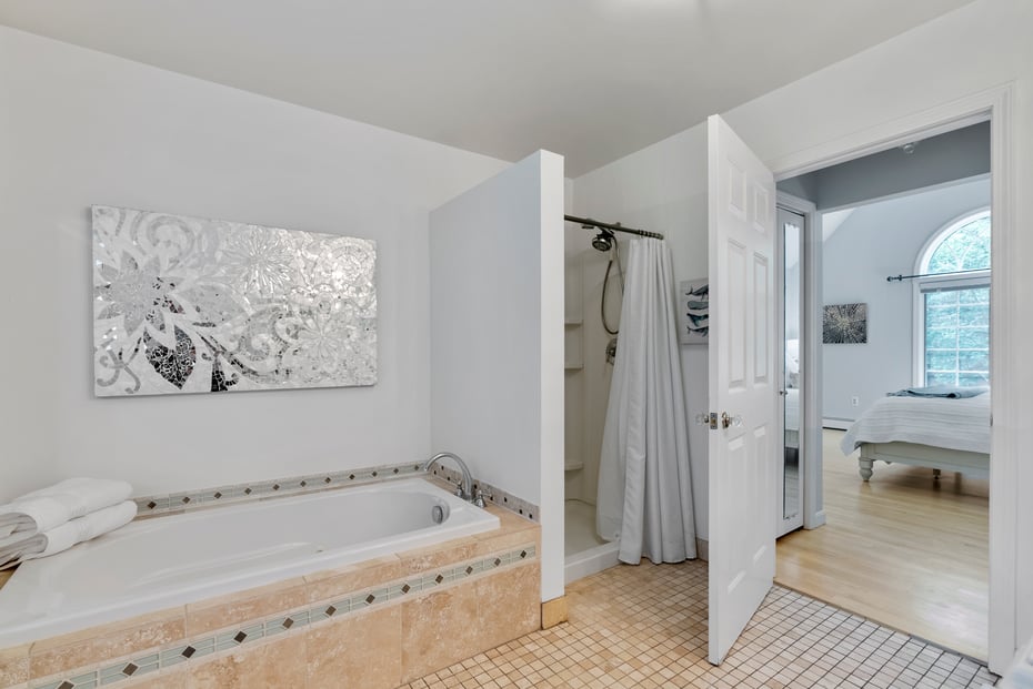 55 Lyon Road Photo 19