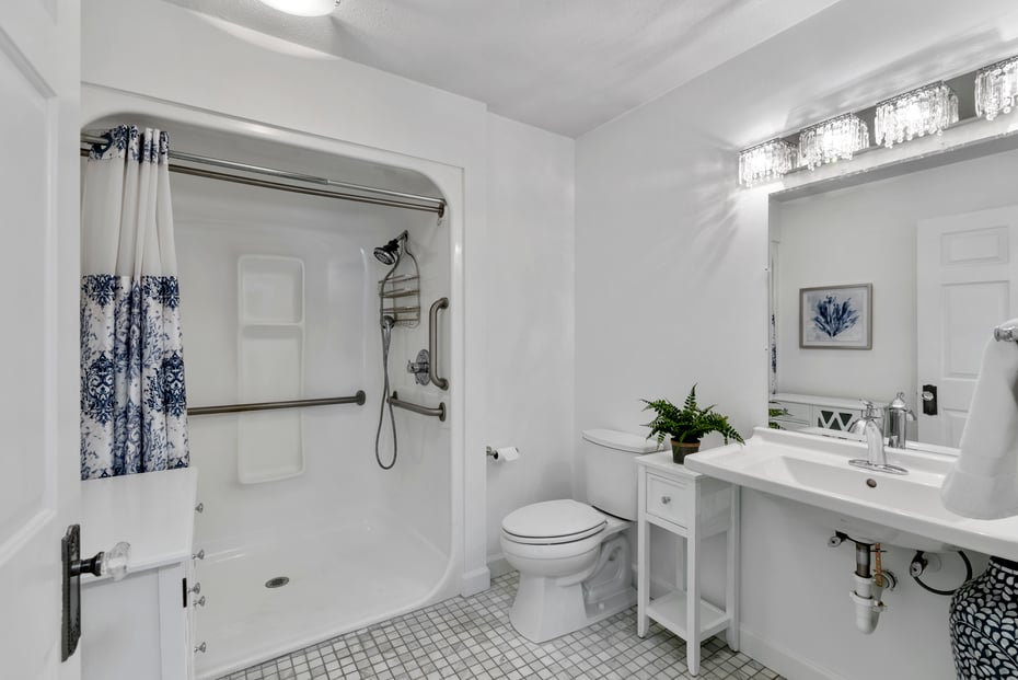 55 Lyon Road Photo 23