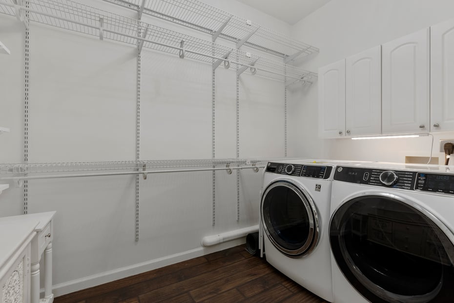 55 Lyon Road Photo 29