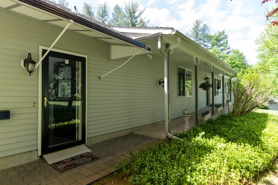 55 Lyon Road Photo 38