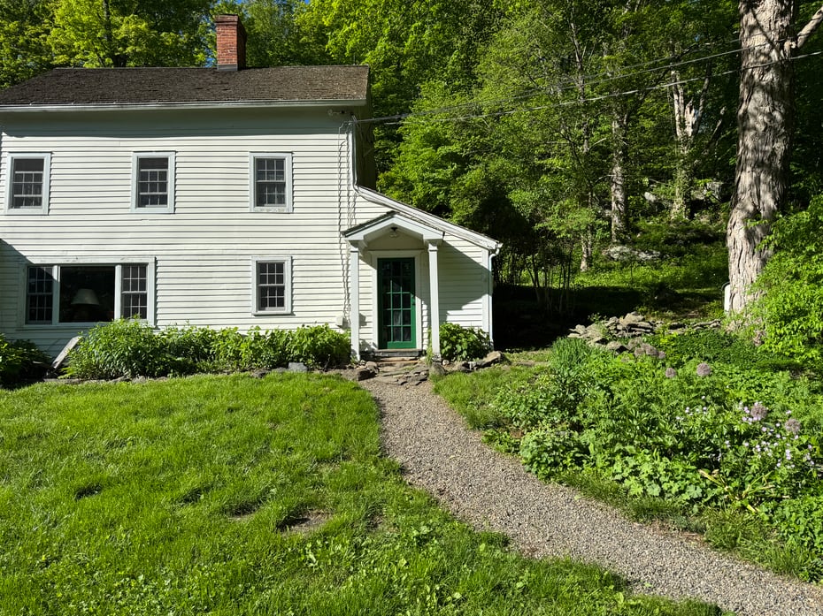 1 Coburn Road West Photo 33